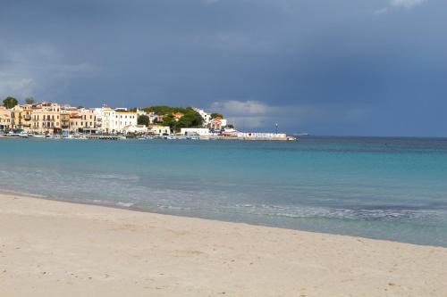 Partanna Apartment | Mondello House Lemon