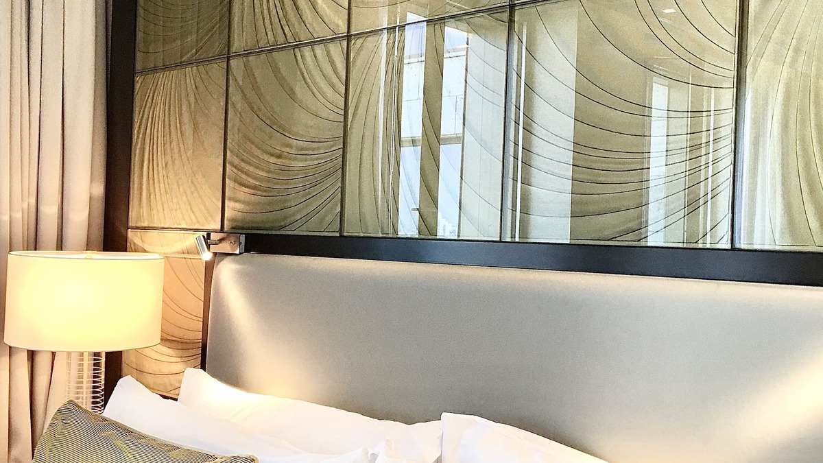 Old Town Apartment | MONDRIAN Luxury Suites & Apartments Old Town Market Square
