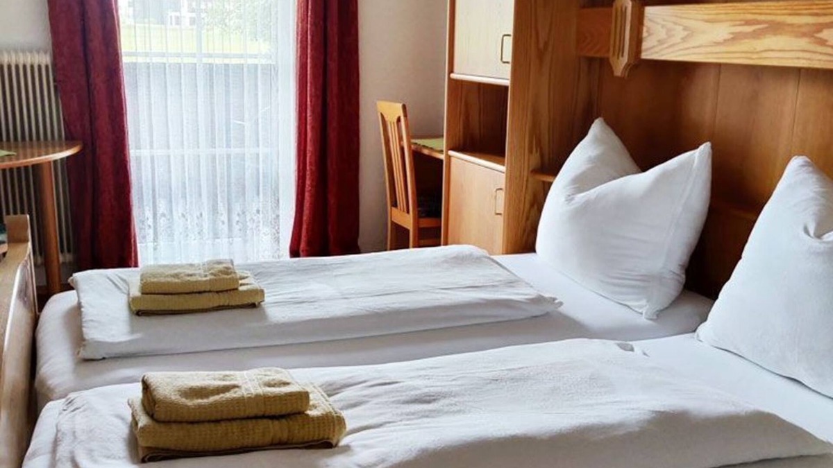 Sankt Georgen im Attergau Apartment | Mondsee - Frühstückspension Holzapfel