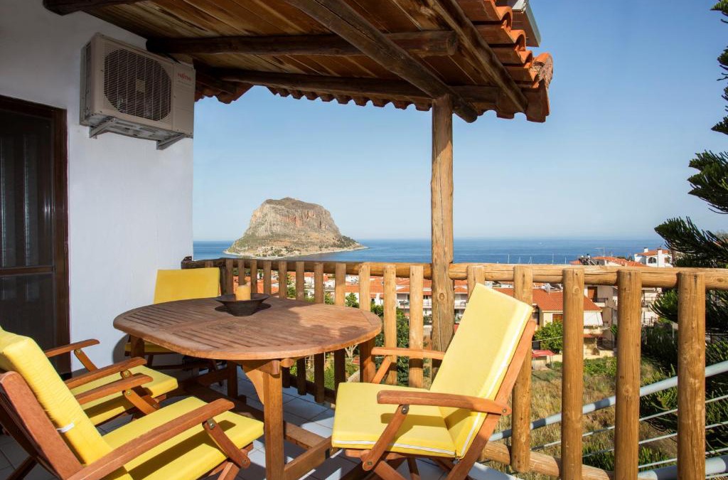 Monemvasia House | Monemvasia Green Apartments