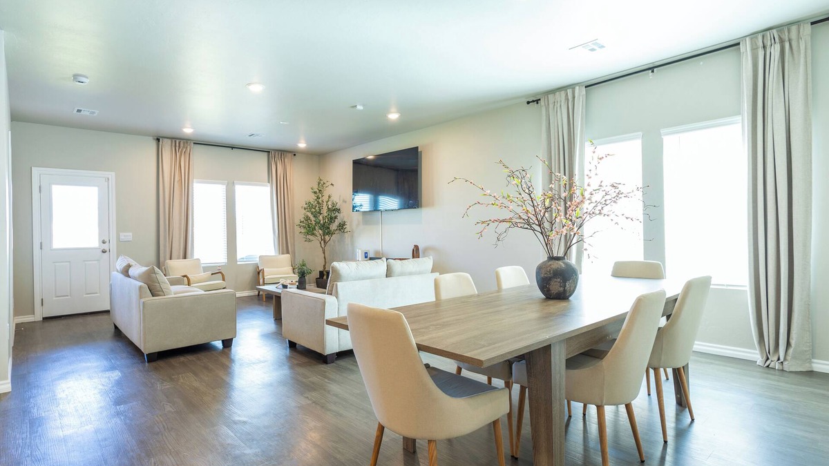 Yukon House | Mongou Vacation Home