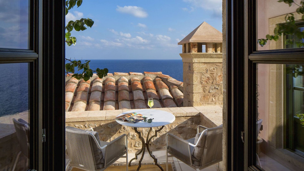 Monemvasia Hotel | Moni Emvasis Luxury Suites