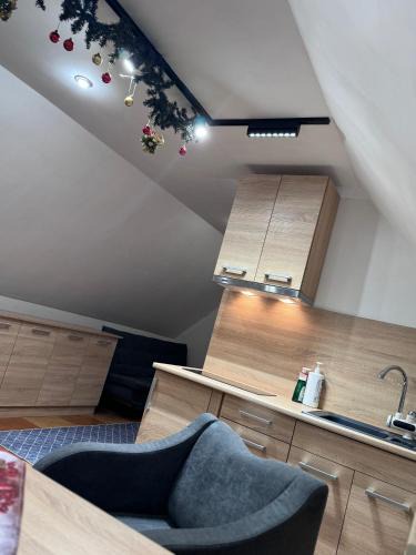 Serednye House | Monica