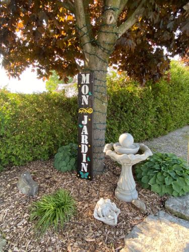 Bayham Bed & Breakfast | MonJardin Bed and Breakfast