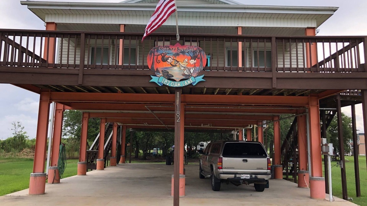 Grand Isle House | Monkey Business