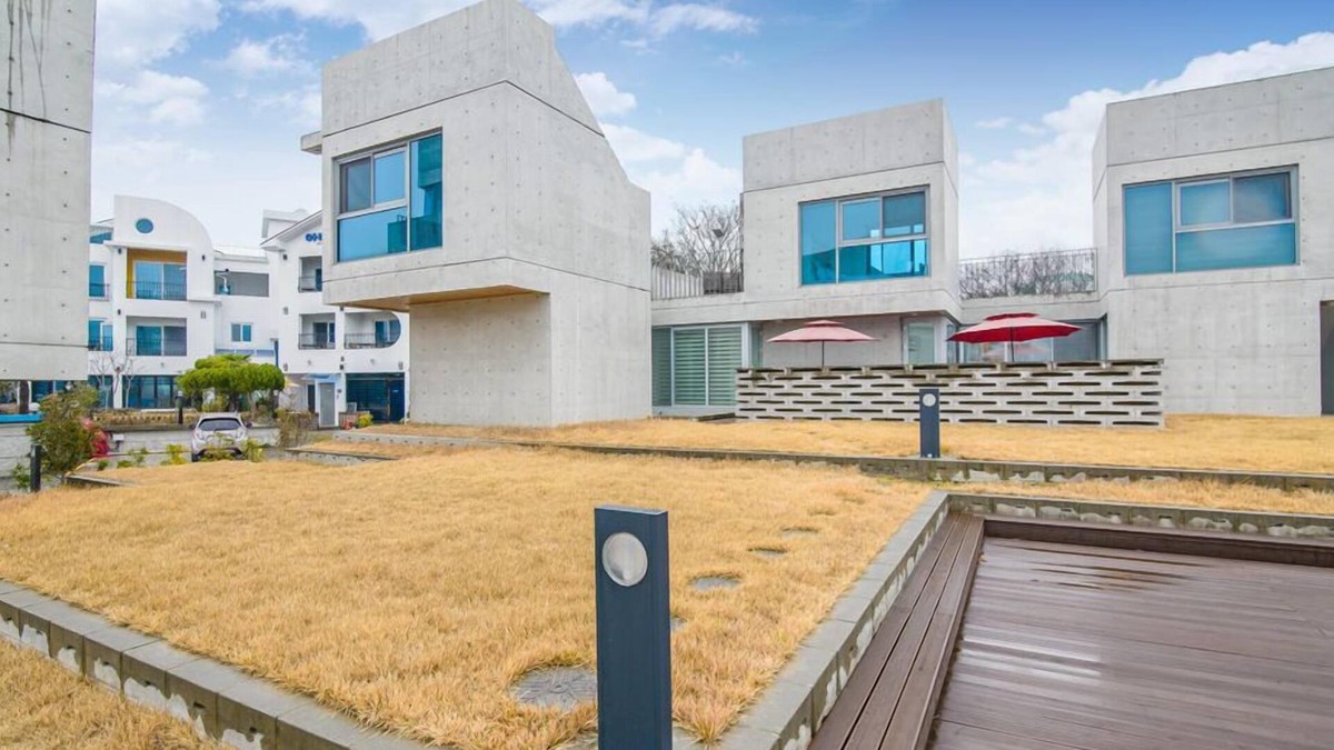 Pinari-gol House | Monofunny pension