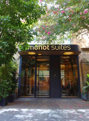 Sodeco Hotel | Monot Suites
