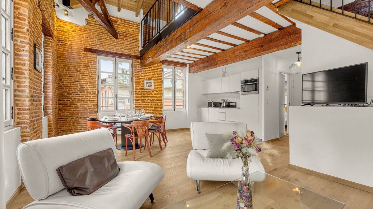 Saint-Georges Apartment | Monsieur Henri - Grand appt en plein centre ville