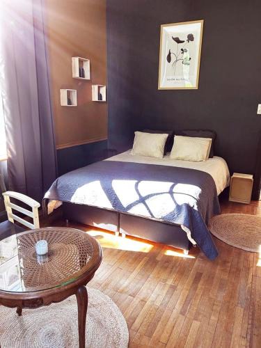 Dinant House | Monsieur Michel