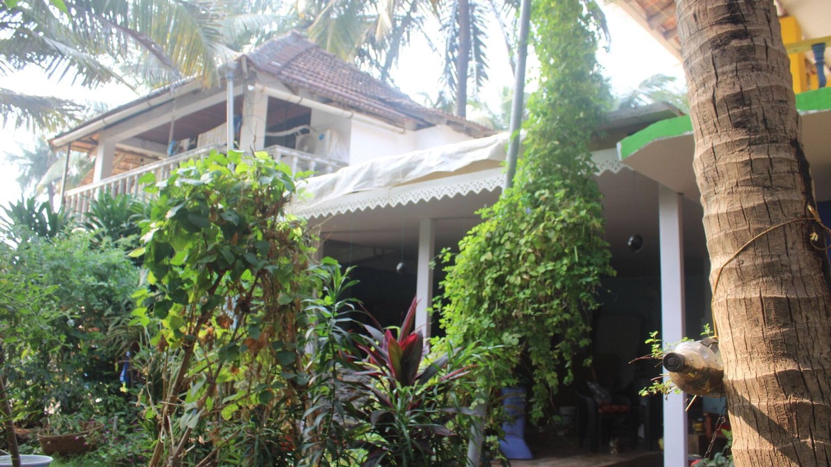 Agonda Hotel | Monsoon Room 106nGarden-view, partial seaview