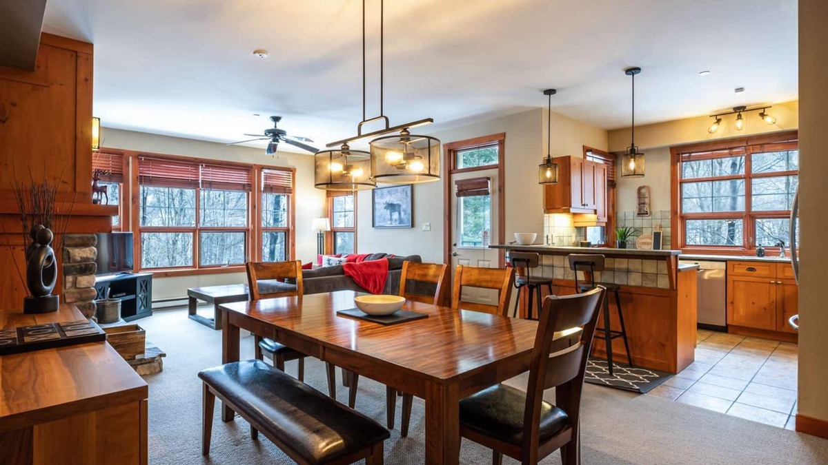 Tremblant-Les-Eaux Condo | Mont-Tremblant - Tremblant-Les-Eaux 201-02