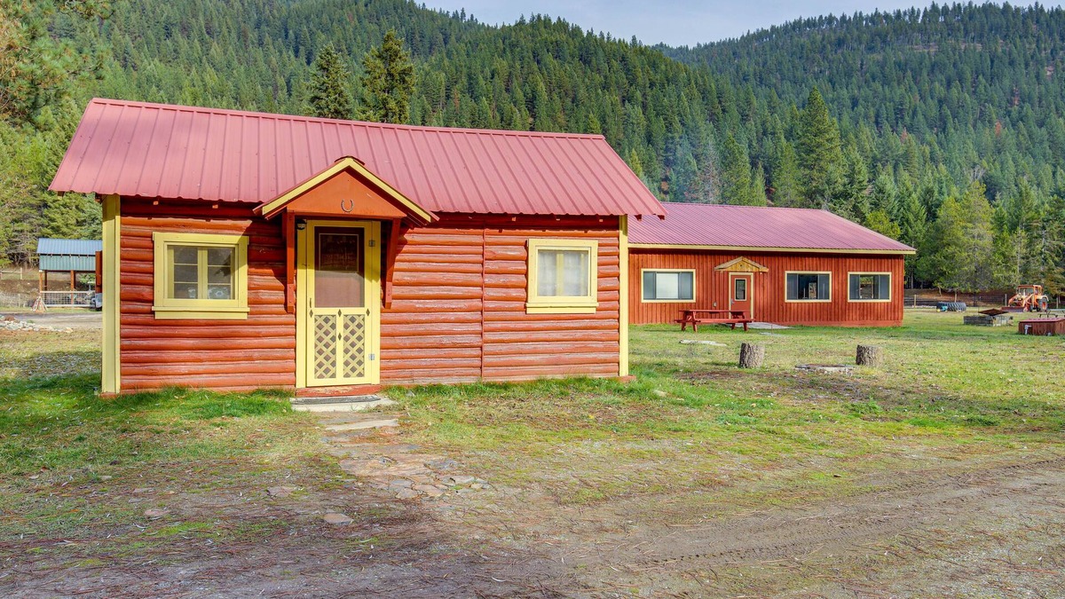 De Borgia Cabin | Montana Cabin: Day Trip to Glacier Nat’l Park!