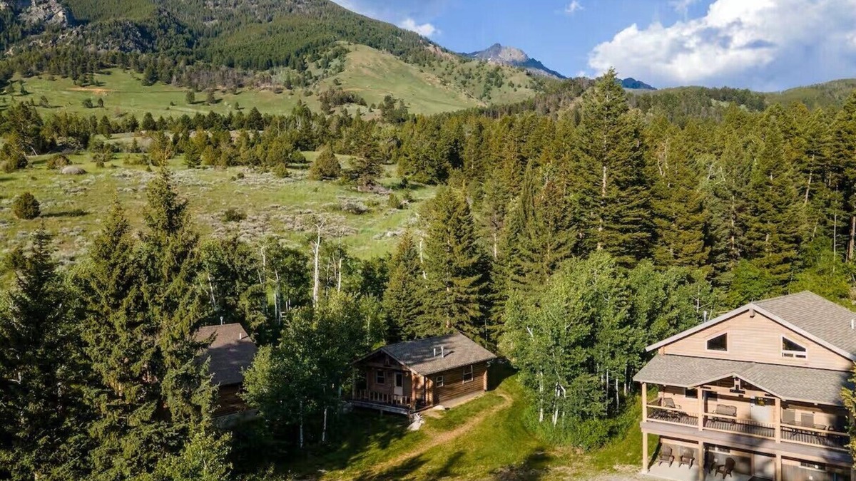 Livingston Cabin | Montana Mountain Lodge Retreat