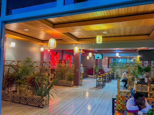 Musanze Hotel | montana restaurant musanze
