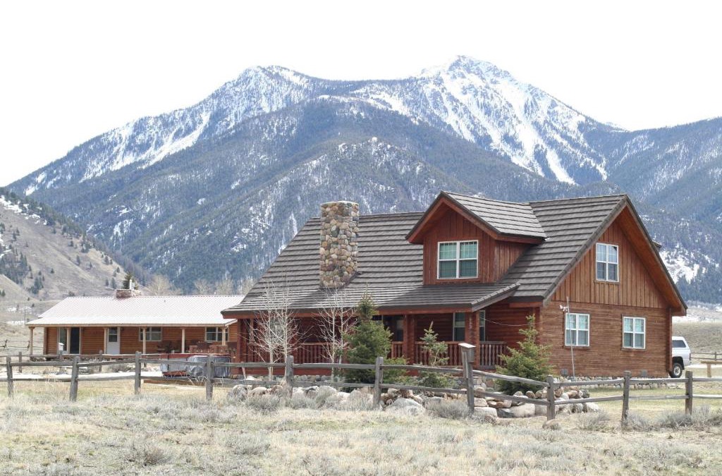 Cameron House | Montana Spirit Guest Lodge
