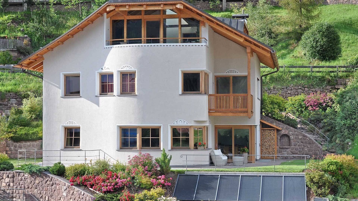 Ortisei Apartment | Montaniola Apartment Resciesa - Bright living in a fantastic location