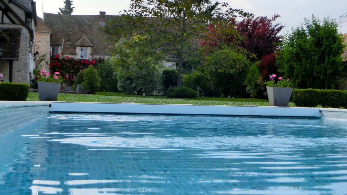 Montchauvet House | Montchauvet: A pretty sheepfold less than an hour from Paris