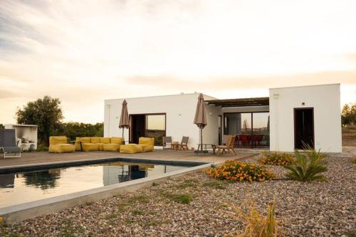 Avis House | Monte das Mogueiras