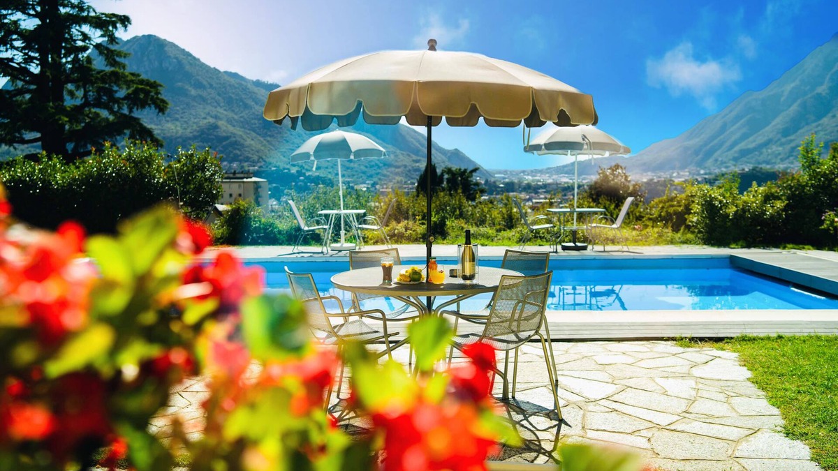 Lecco House | Montebello Lake