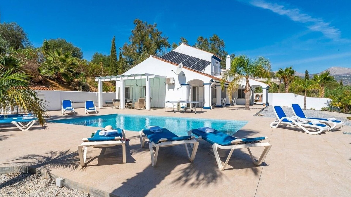 Vinuela Villa | Monterosa Viñuela by Ruralidays