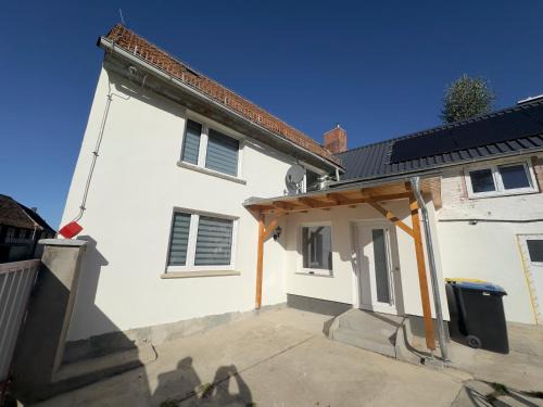 Bucha House | Monteurzimmer bei Jena - T und T GbR