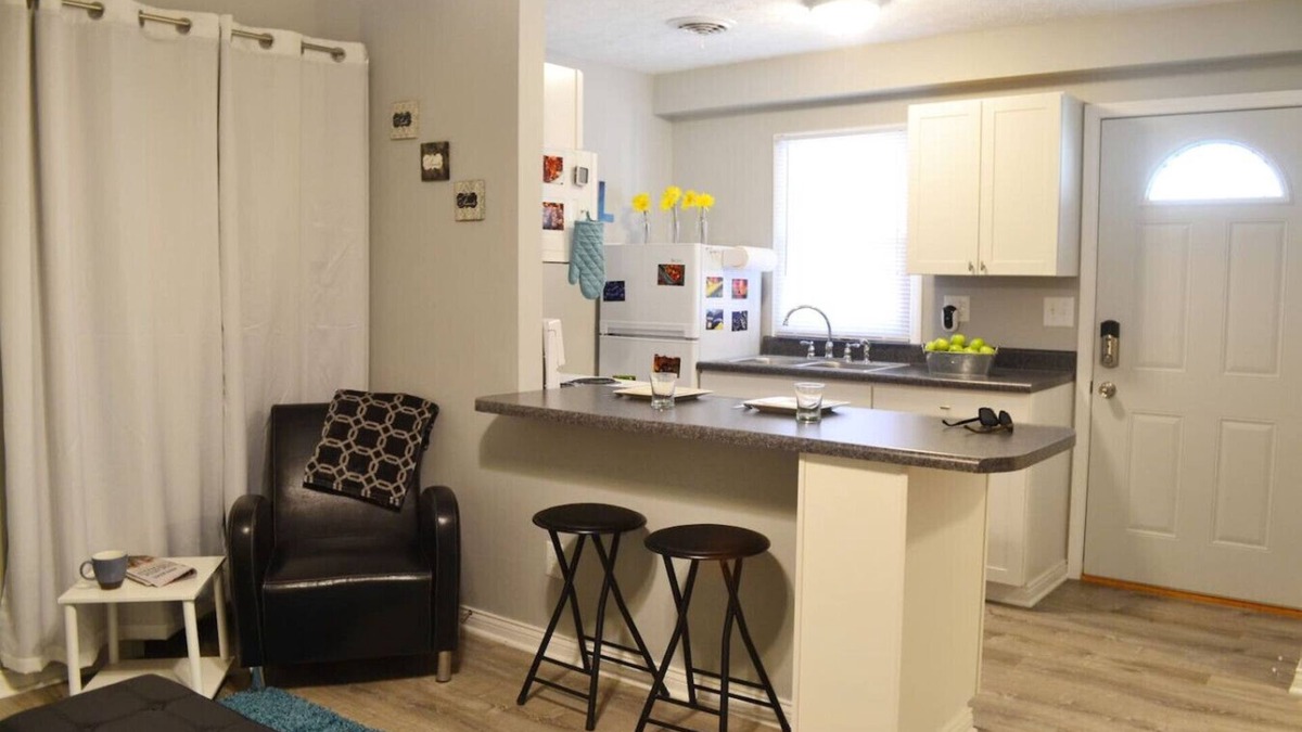Owensboro Condo | Month+ stays - Private 1bd in central location