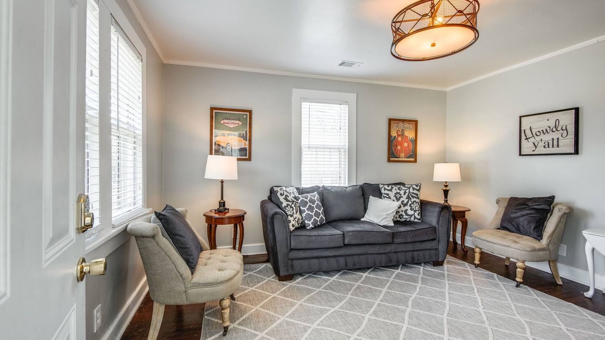 Woodbine House | Month to Month Furnished Cottage in Woodbine