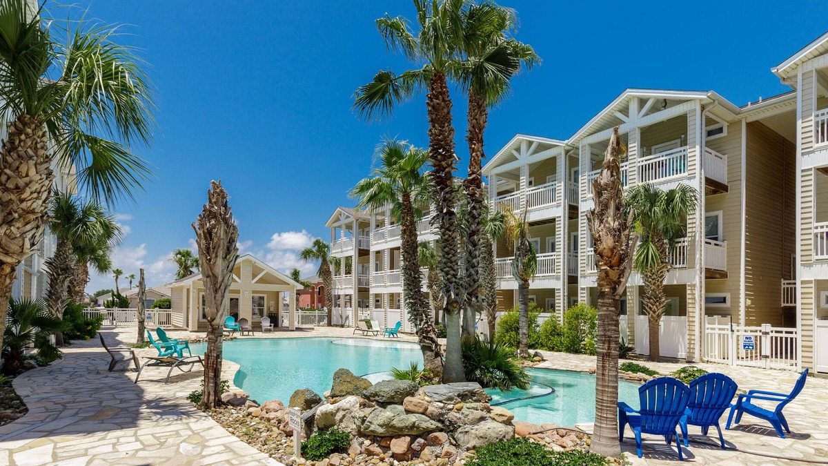 Corpus Christi House | Monthly Rates for 3 Bedroom | Pool | Blocks from the Beach | Optional ATV