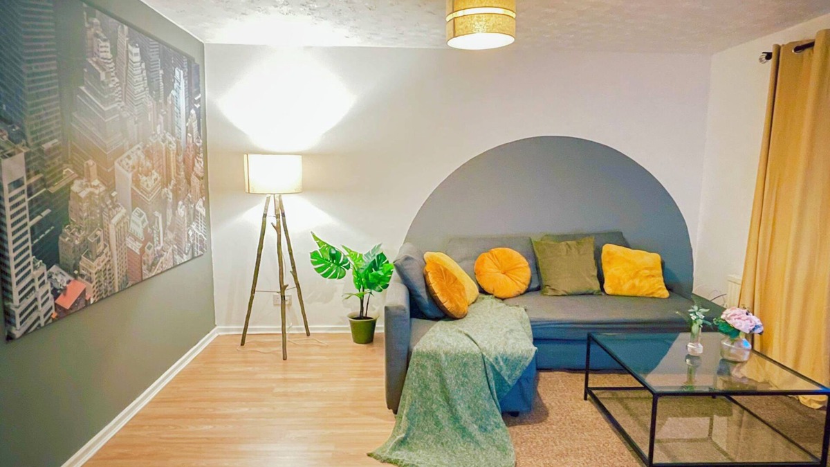 Holbeck House | Monthly Stay Discount - Homevy Leeds