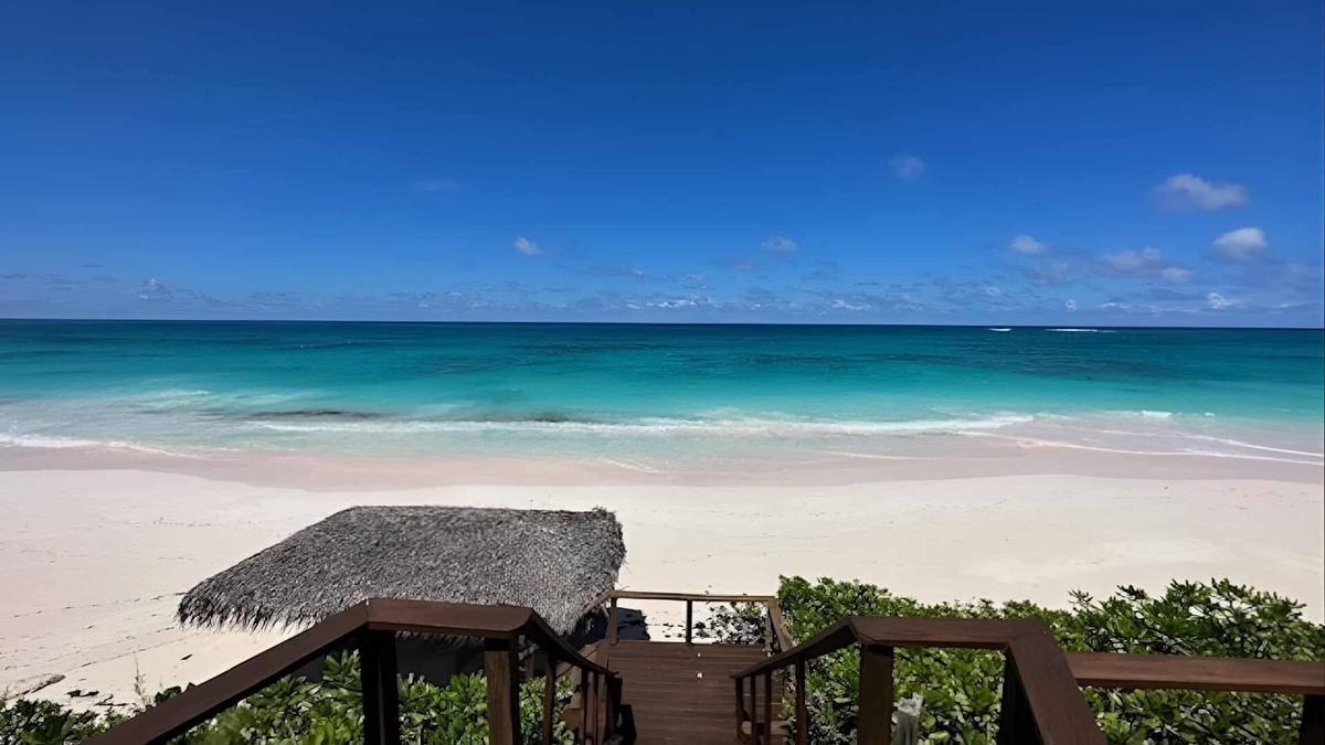 North Palmetto Point House | Monticello, Desert Rose beachfront cottage,Tiki Hut & Generator,10% Off 7+nights