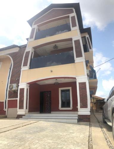 Ojokoro Apartment | Montrose Gardens