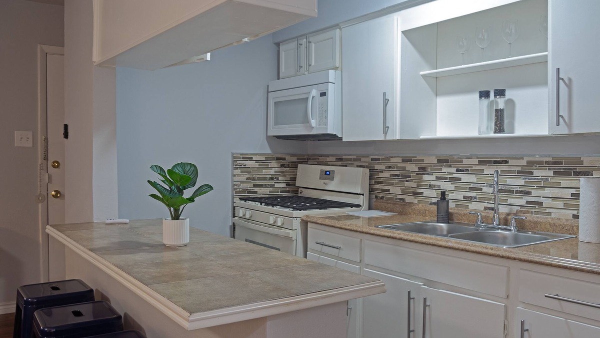 Montrose Apartment | Montrose Simulation Studio! Medical Center 43 ⭐️⭐️⭐️⭐️⭐️