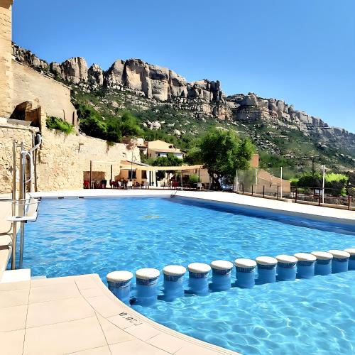 La Morera de Montsant House | Montsant Wine House with Mountain Views