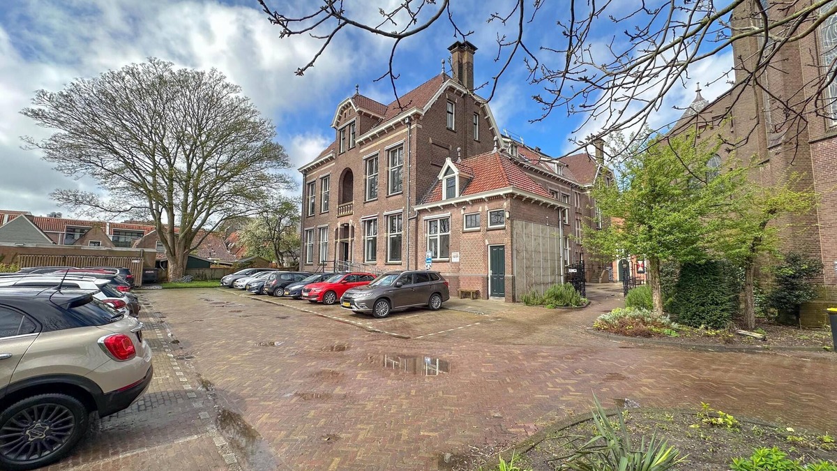 Enkhuizen House | Monumental house centrally located in Enkhuizen