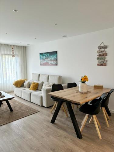 Leiria Apartment | Moodhu Villa - Cozy Apart w/Amazing Terrace