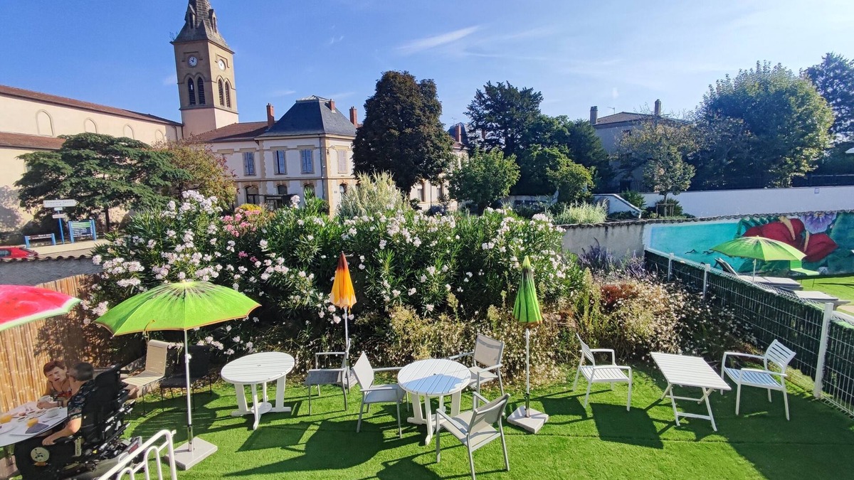 Pont-Eveque Hotel | Moodz Hotel