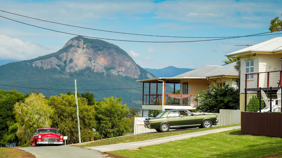 Moogerah House | Moogerah Lake House #3 - Firepit, Arcade & Cubby