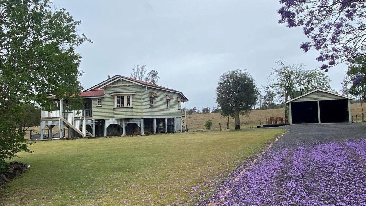 Moogerah House | Moogerah Valley Homestead - Country Home On Beautiful Lake Moogerah Pet-Friendly