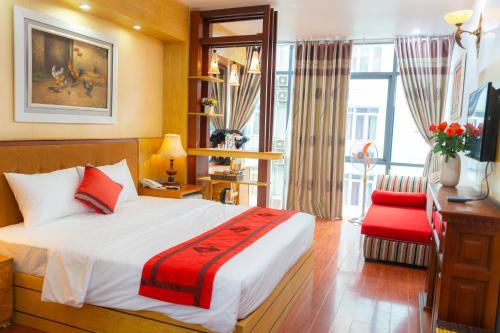 Dich Vong Hotel | Moon Hotel 56 Truong Cong Giai