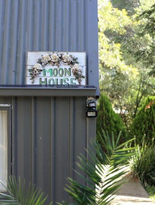 Diamond Creek House | Moon House