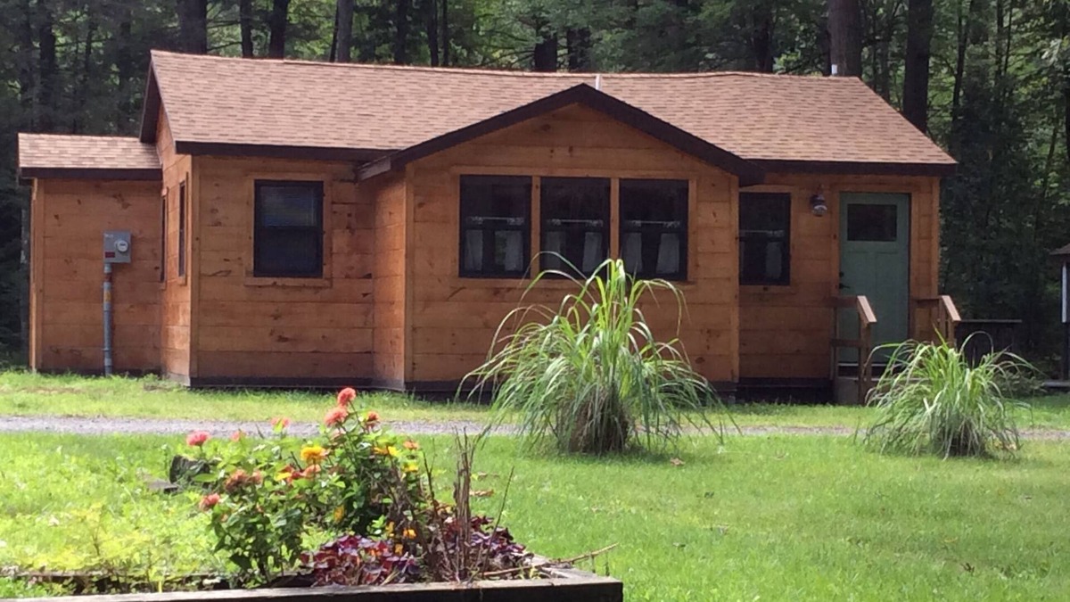 Moon Lake Cottages Cabin | Moon Lake Cottage, Ashland PA