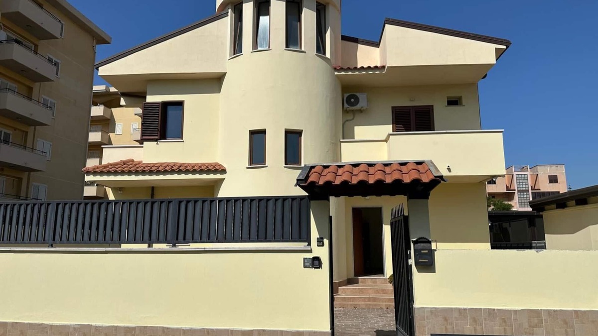 Gallico Marina Villa | Moon of Salt - Romantic Sea Rooms & Apartments