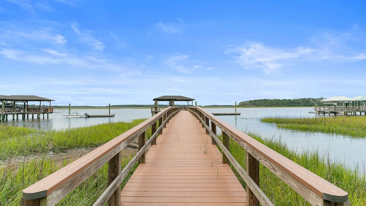 Burnside Island House | Moon River House