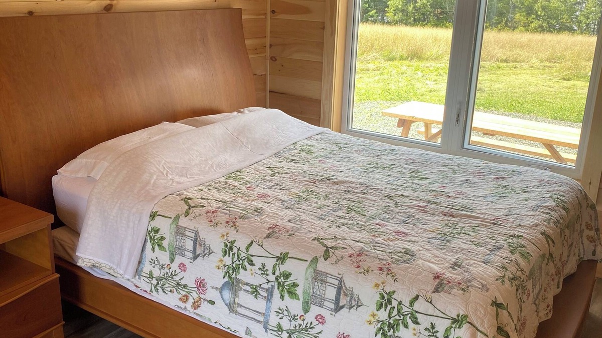 Acadian Coastal Drive Cottage | Moonage Daydream - private waterfront cottage in the country