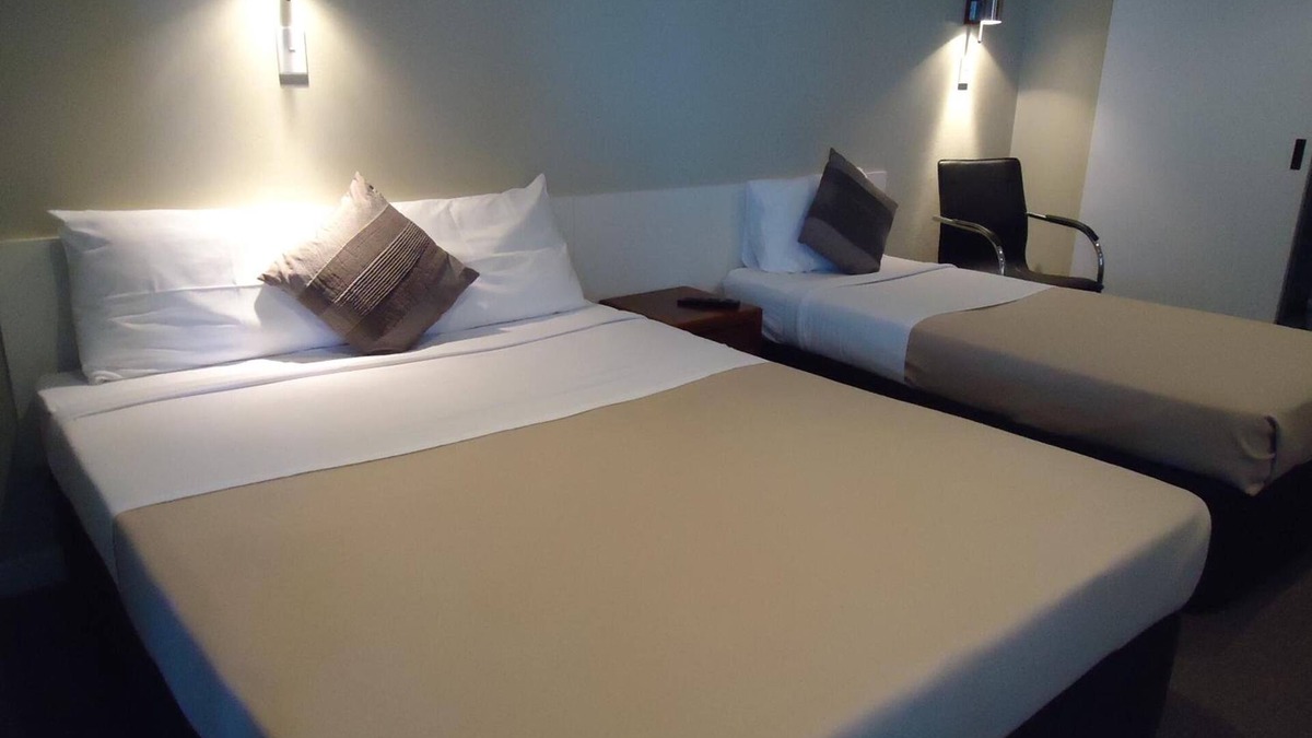 Innisfail Hotel | Moondarra Motel