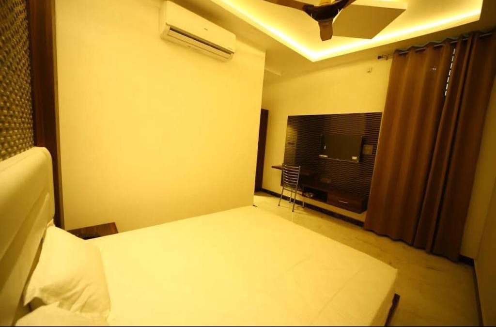 Bulandshahr Hotel | Moonlight Hotel and Restaurant