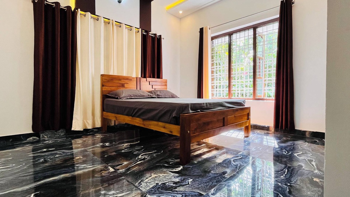 Virarajendrapet Bed & Breakfast | Moonlight Stay