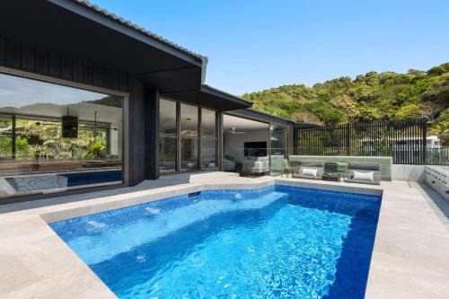 Byron Bay House | Moonrise & Starfall - twin Wategos luxury retreats
