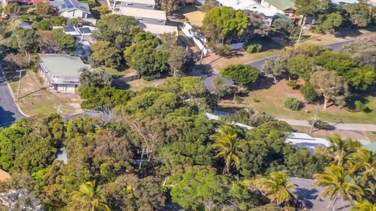 Point Lookout House | Moonshine Beach Shack by Discover Stradbroke
