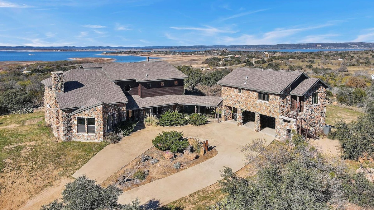 Burnet House | Moonstone Mountain